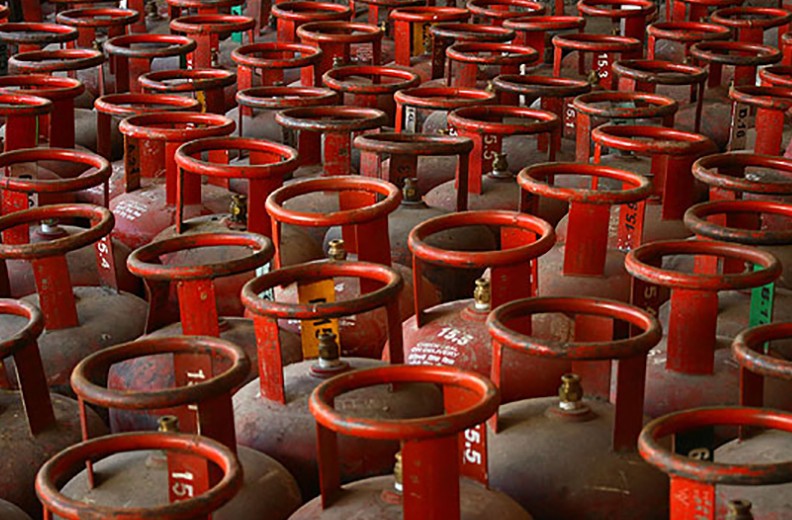 आजदेखि आधा सिलिन्डर ग्यास बिक्री गरिने