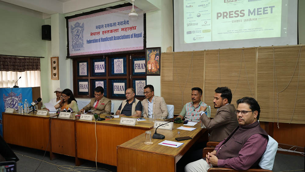 बालुवाटारमा ‘नेपाल हस्तकला प्रदर्शनी २०२६’ हुँदै, ७० स्टलमा स्थानीय कला र परिकारको स्वाद