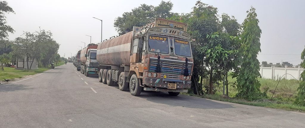 वीरगञ्ज नाकाबाट १० महिनामा रु १ खर्ब ८१ अर्बको पेट्रोलियम पदार्थ आयात